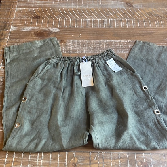 Wide leg; elastic with drawstring; linen made in Italy; NWT - Picture 6 of 8